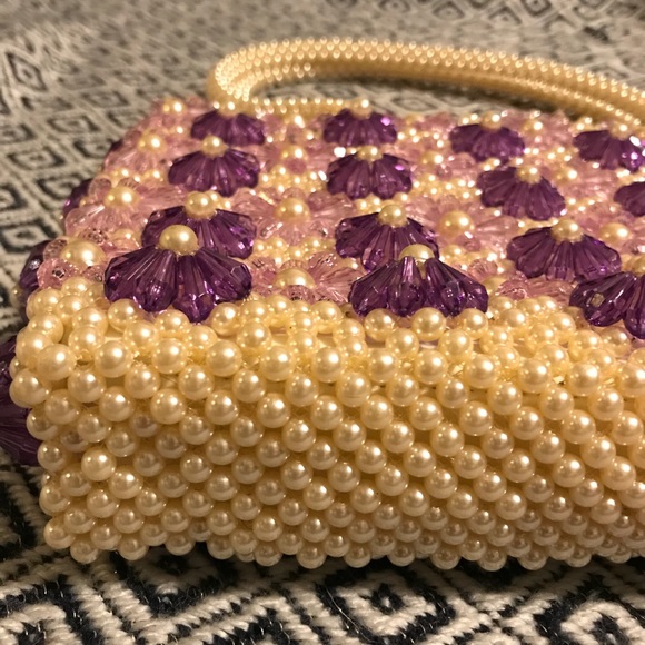 Exclusive Handmade Pearl Handbag - Picture 4 of 8